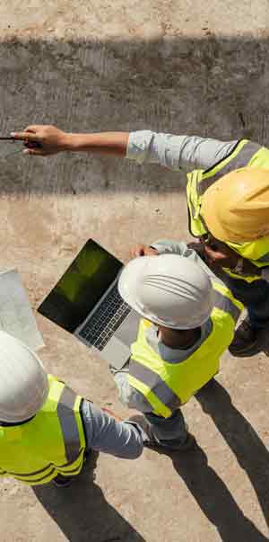 Männer auf einer Baustelle